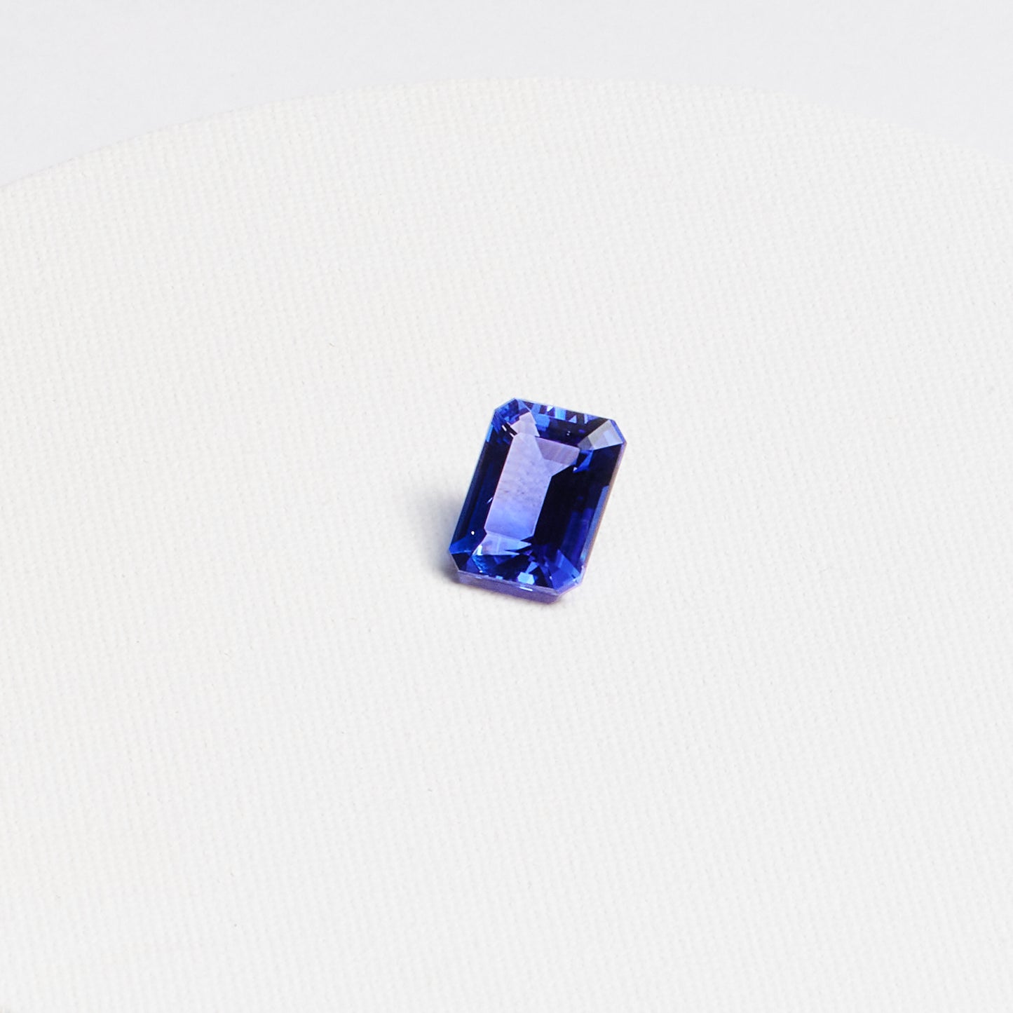Emerald-Cut Tanzanite Loose Stone · 8.75ct