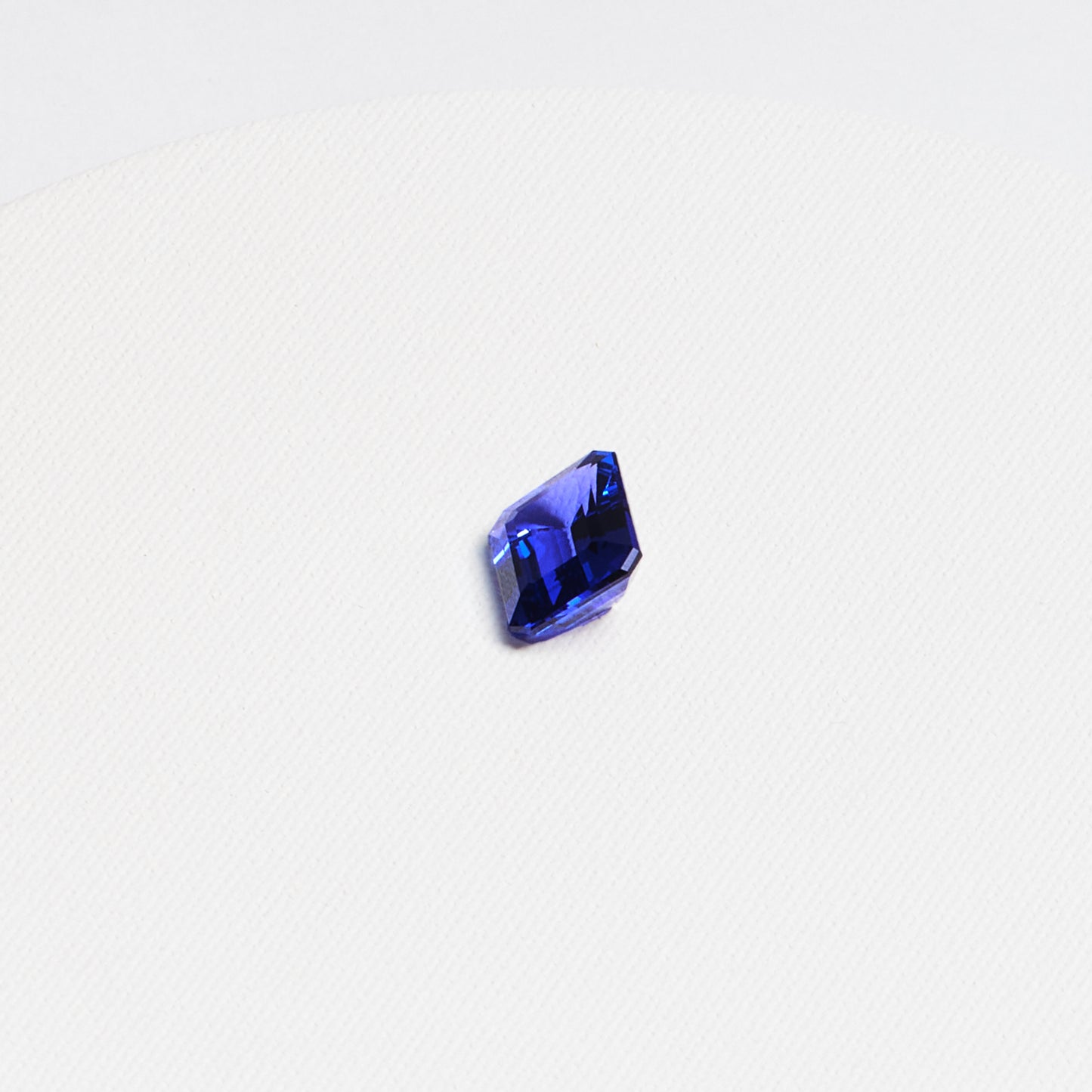Emerald-Cut Tanzanite Loose Stone · 8.75ct