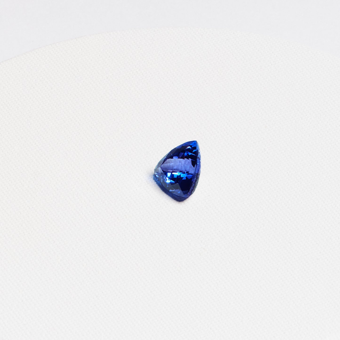 Trillion Tanzanite Loose Stone · 8.22ct
