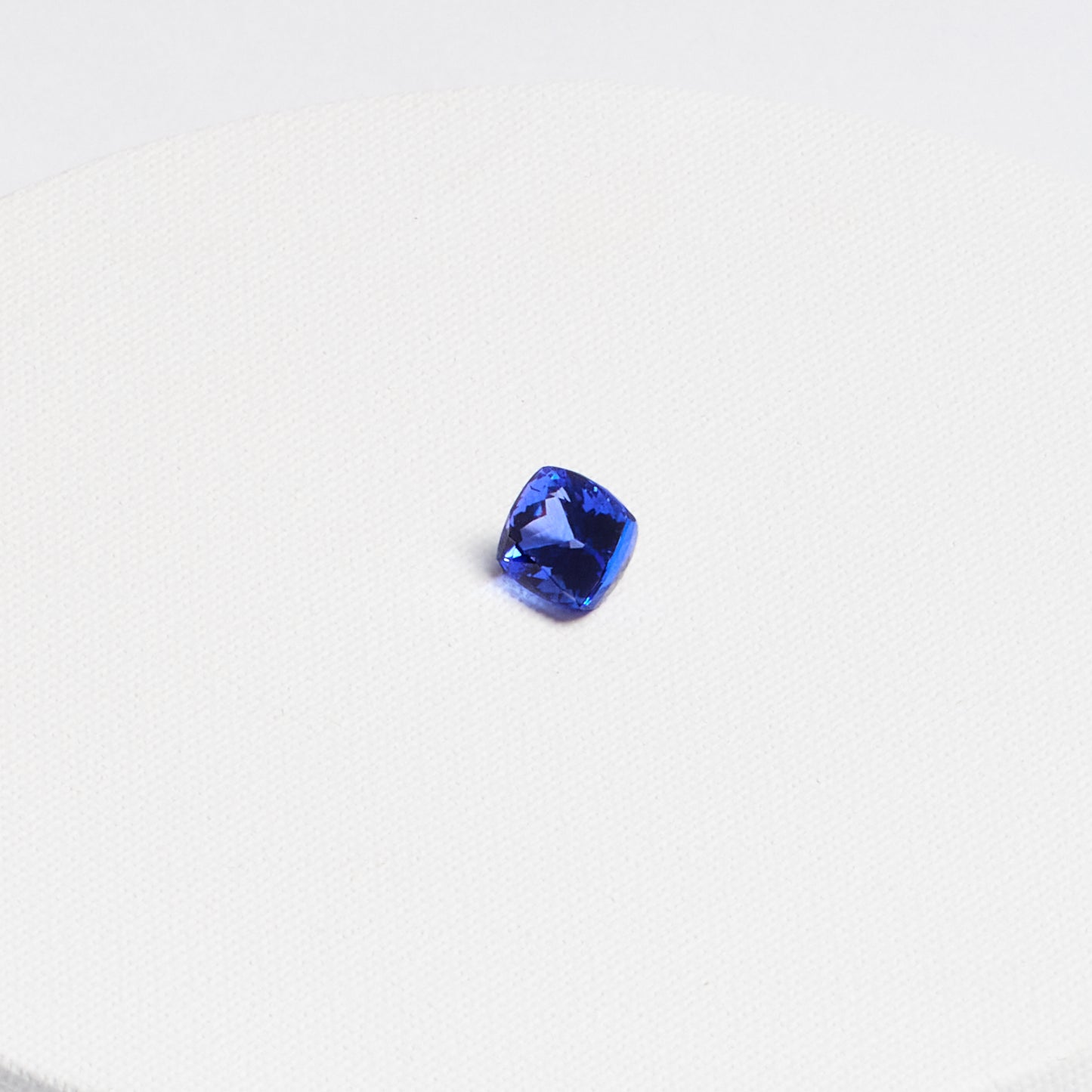 Cushion Tanzanite Loose Stone · 5.59ct