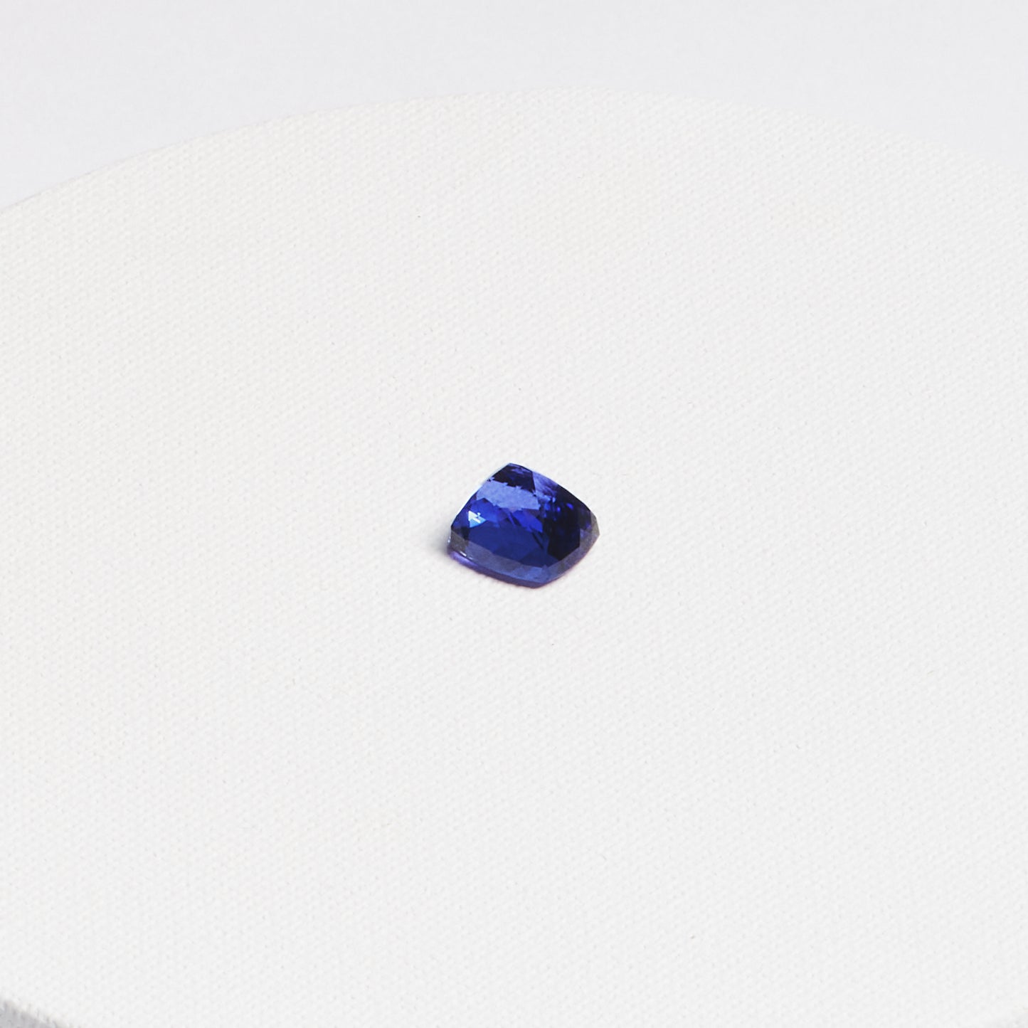 Cushion Tanzanite Loose Stone · 5.59ct
