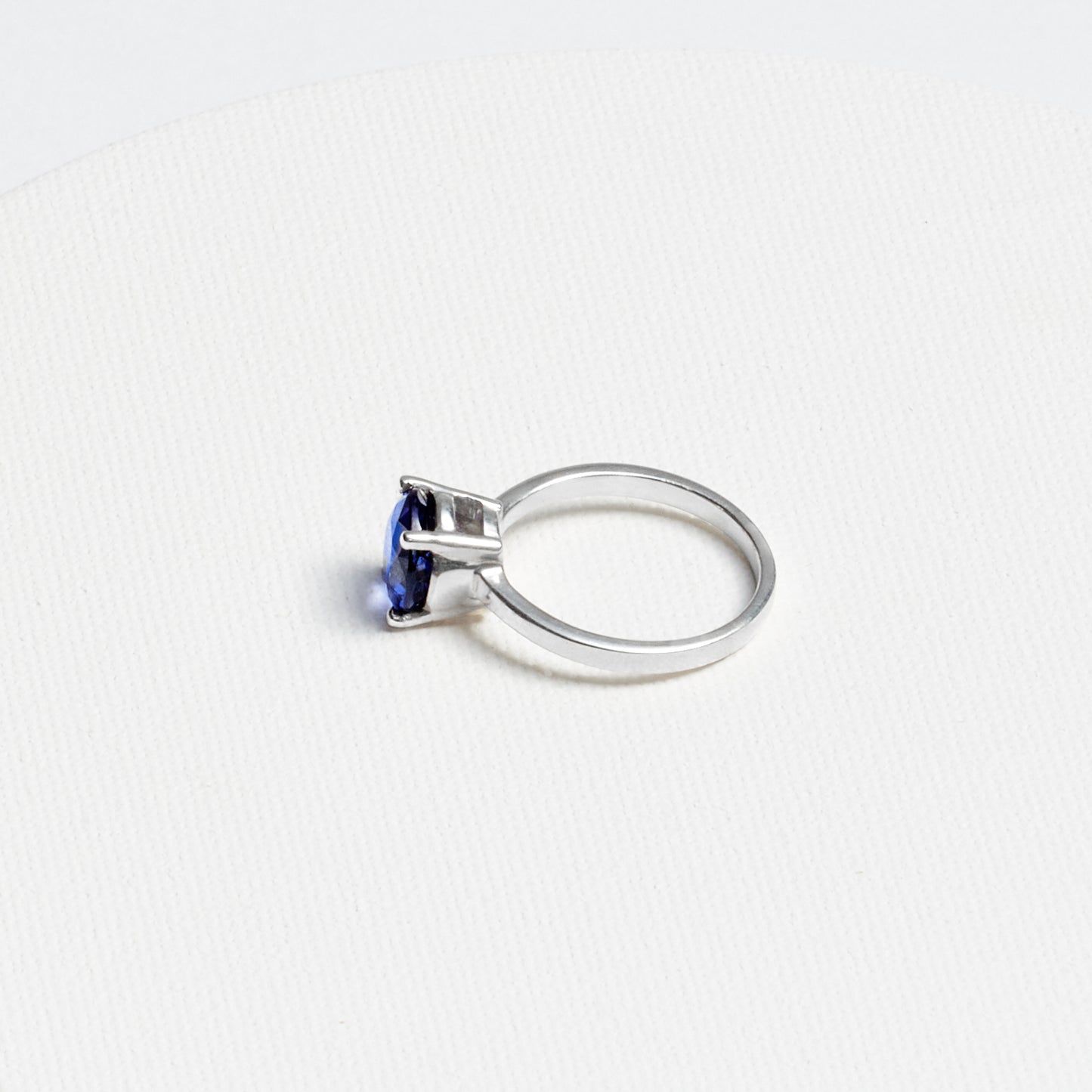Round Tanzanite Ring · 2.66ct · Silver