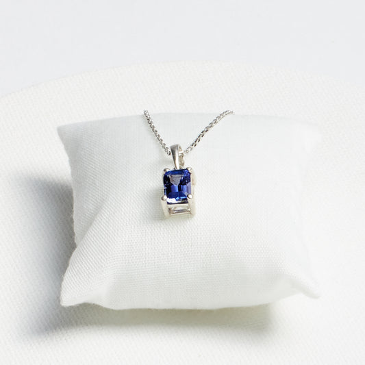 Emerald-Cut Tanzanite Pendant · 1.07ct · Silver