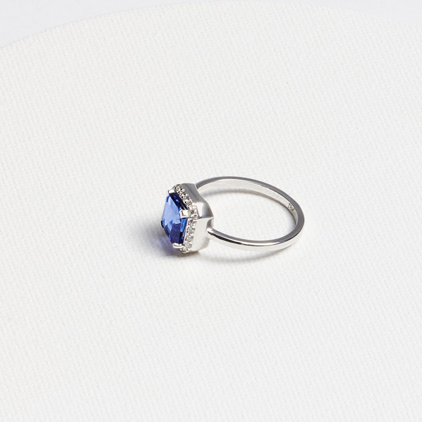 Emerald Tanzanite Ring with Diamond Frame · 1.64ct · 18K White Gold