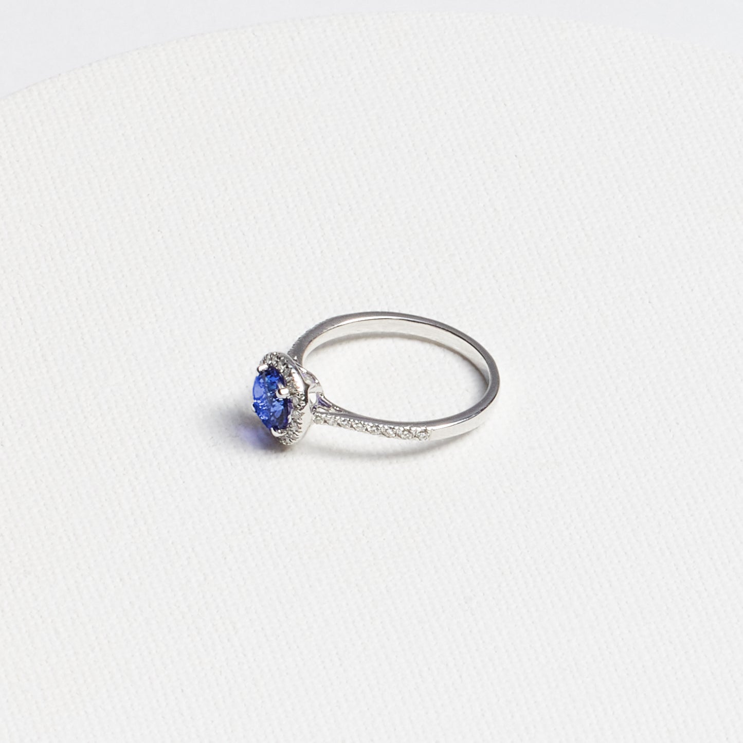 Round Tanzanite Ring with Diamond Halo · 0.91ct · 14K White Gold