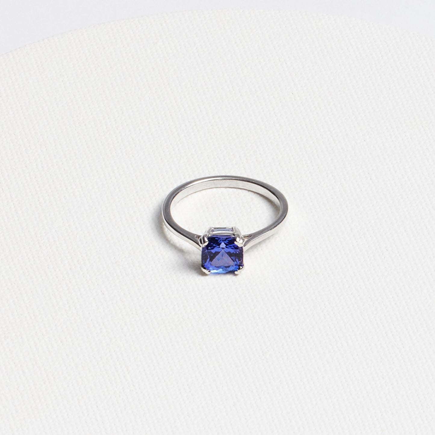 Cushion-Cut Tanzanite Ring · 1.67ct · 14K White Gold