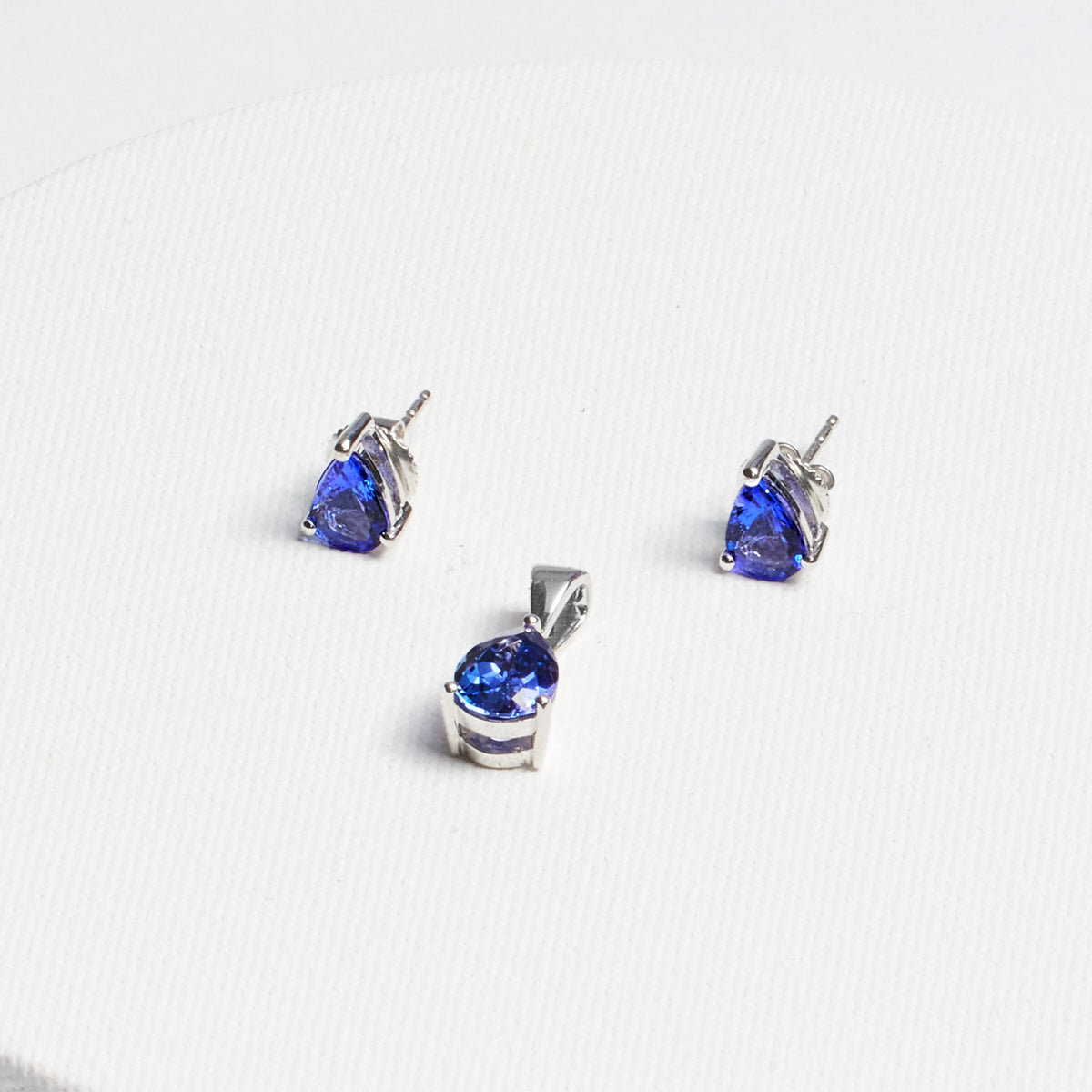 Teardrop Tanzanite Stud Earrings · 2.5ct · Silver
