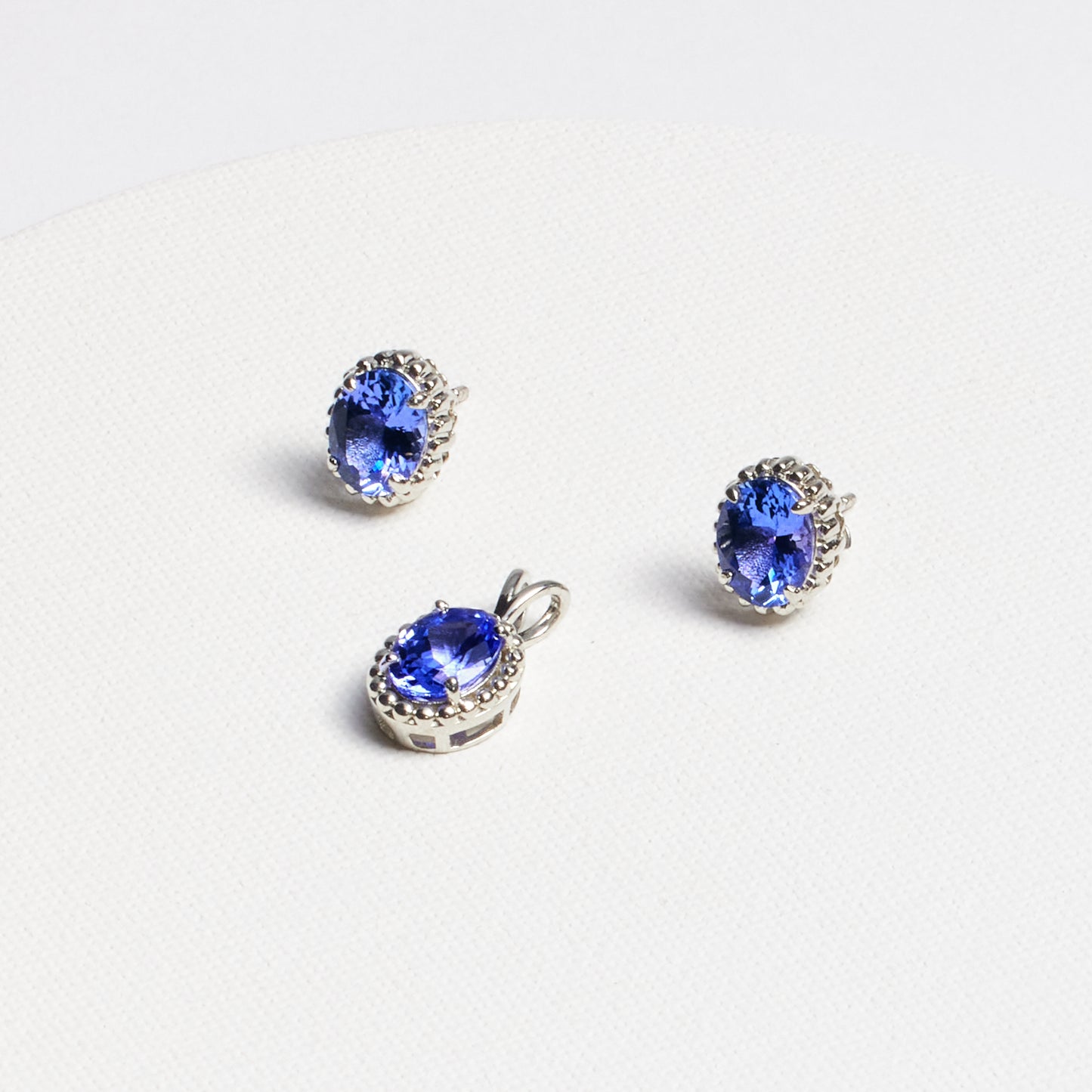 Oval Tanzanite Flower Stud Earrings · 3.8ct · Silver
