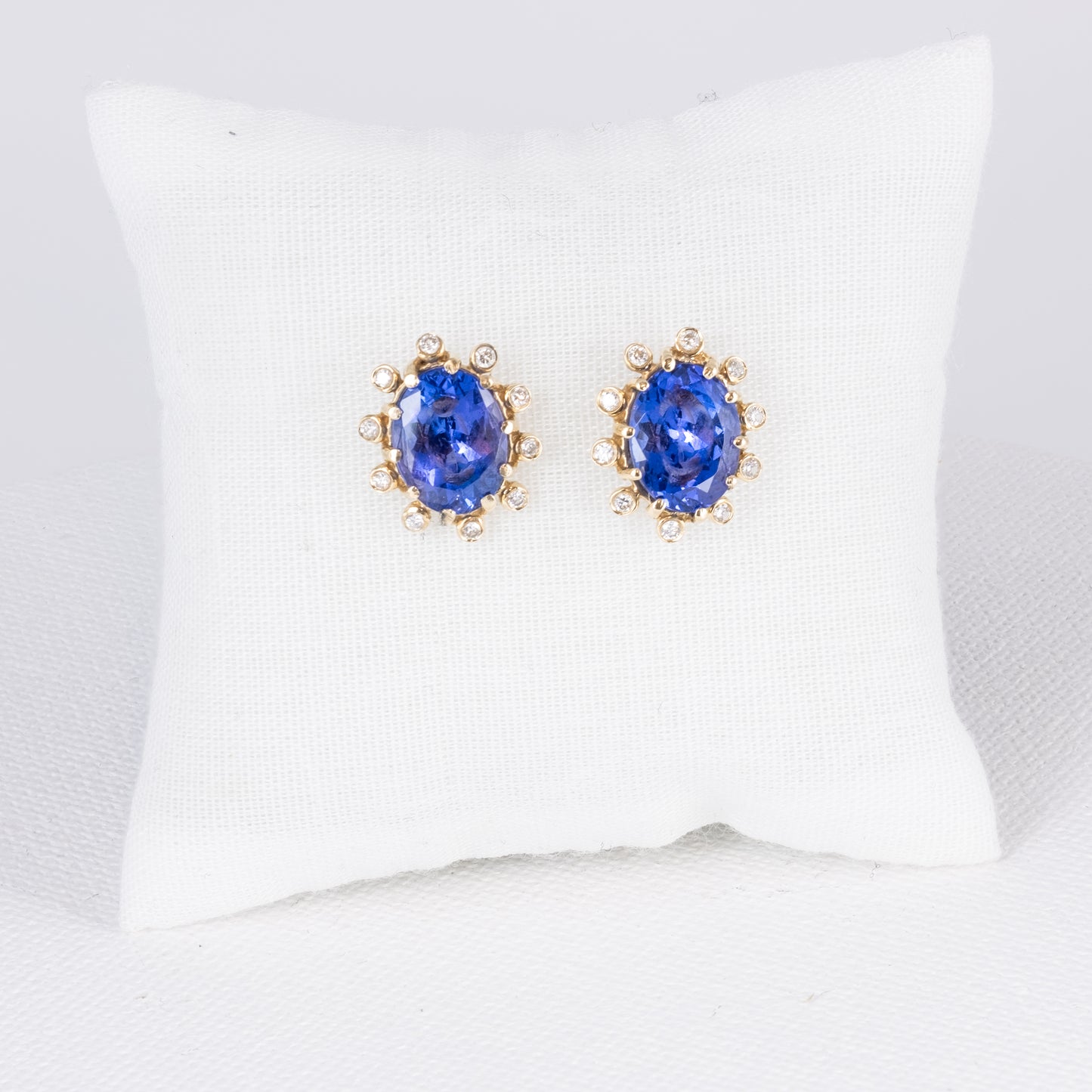Oval Tanzanite Flower Stud Earrings with Diamond Accents · 3.58ct · 14K Yellow Gold